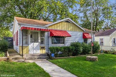 576 N 10th Avenue - Photo 1