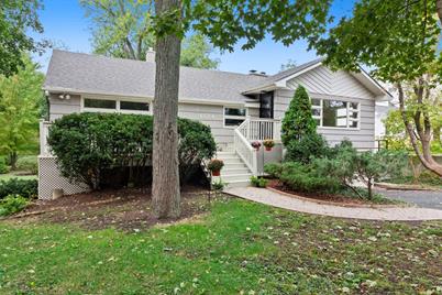 4624 Lee Avenue - Photo 1