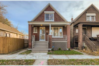 7825 S Langley Avenue - Photo 1