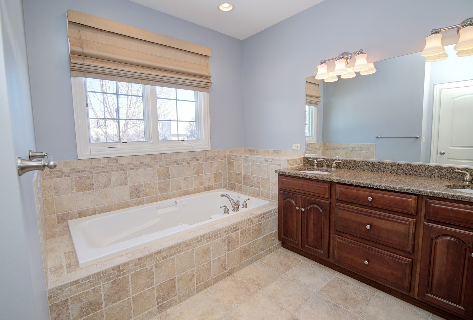 1108 Independence Ave, Elburn IL  60119-7833 exterior