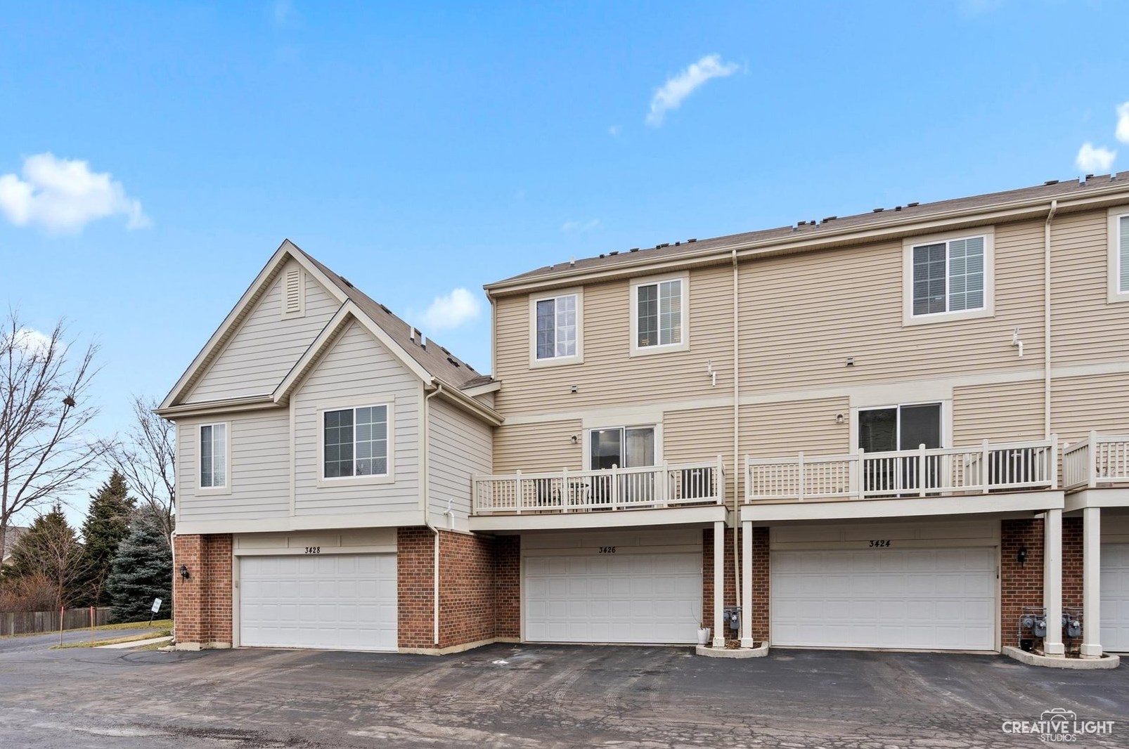 3426 Cameron Dr, Hoffman Estates IL  60124-8070 exterior
