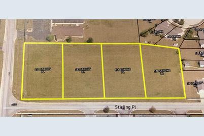 110-176 Stirling Place, Momence, IL 60954 - Photo 1