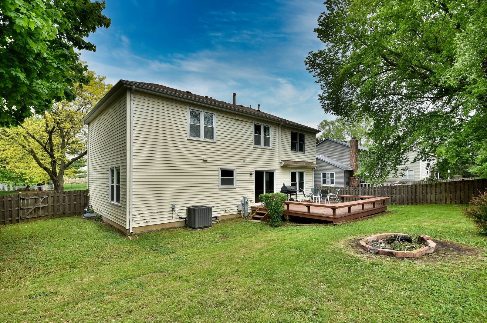 417 Bristol Way, Trout Valley IL  60013-1679 exterior