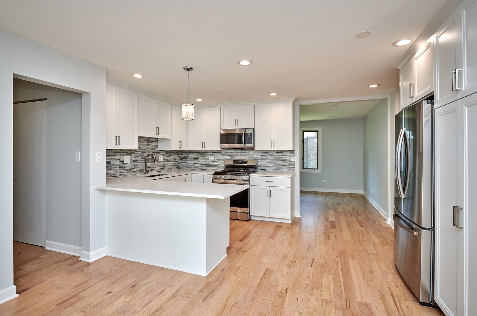 1310 67th Pl, Downers Grove IL  60516-3326 exterior