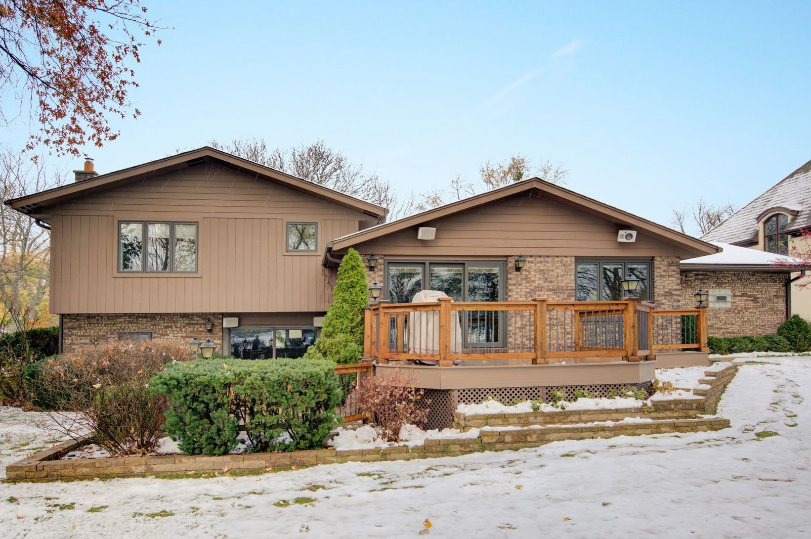 241 Herbert St, Downers Grove IL  60515-2206 exterior