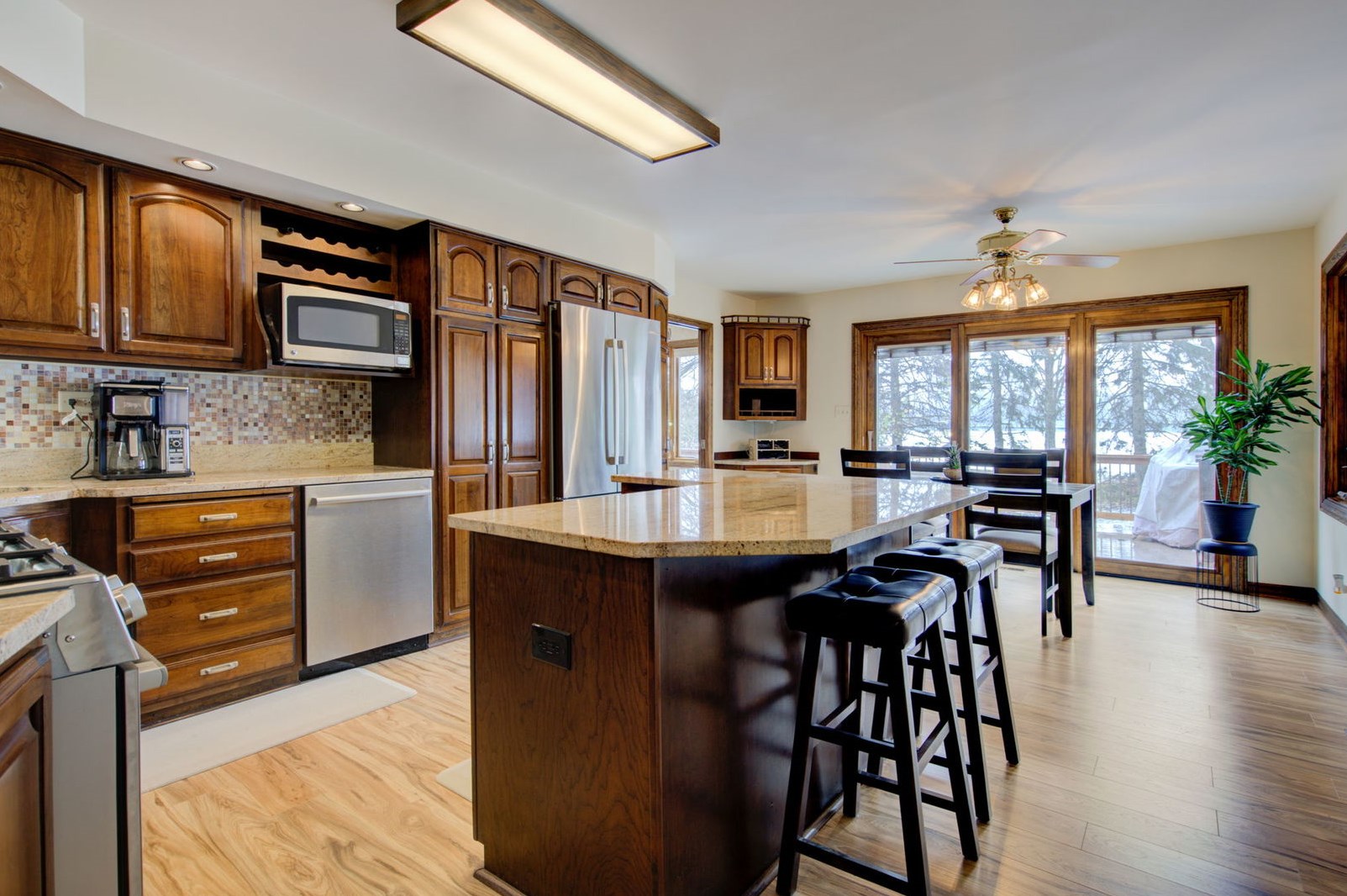 241 Herbert St, Downers Grove IL  60515-2206 exterior