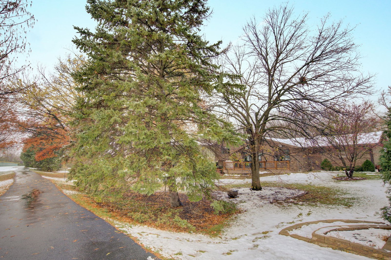 241 Herbert St, Downers Grove IL  60515-2206 exterior