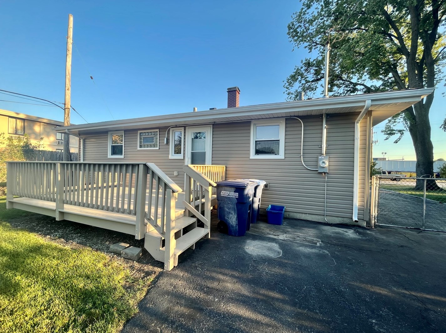 464 Armitage Ave, Melrose Park IL  60164-1803 exterior