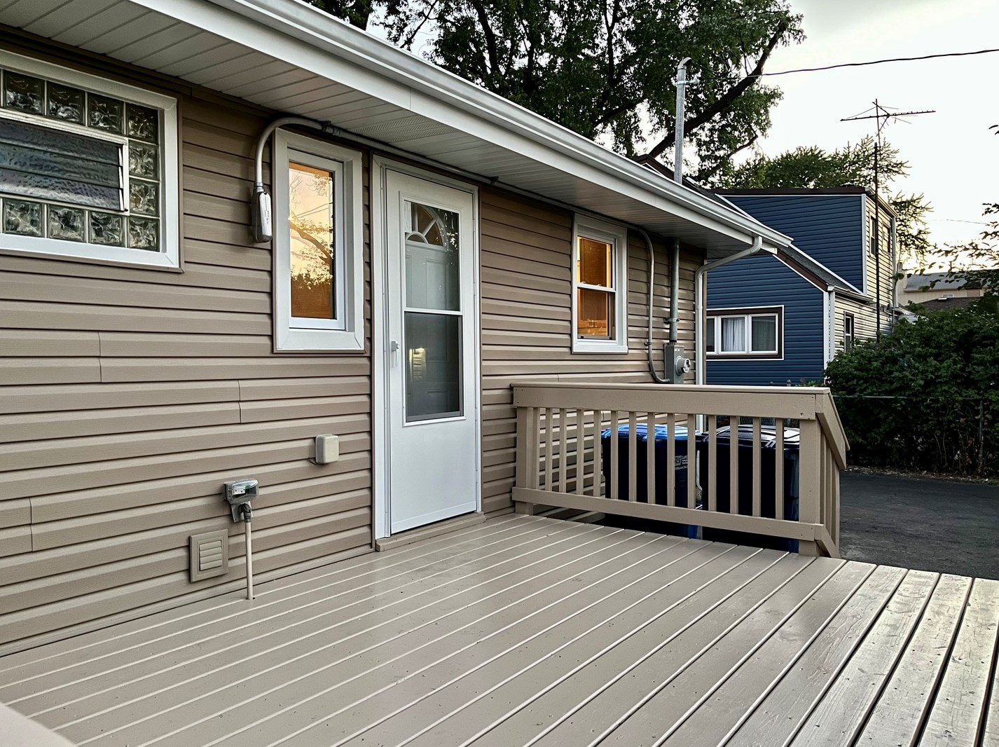 464 Armitage Ave, Melrose Park IL  60164-1803 exterior