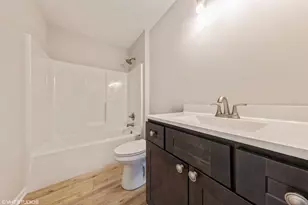 200 Crystal Ln, Steger, IL 60475 - Photo 17