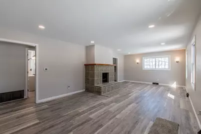 1014 Holland Drive, Rock Falls, IL 61071 - Photo 3