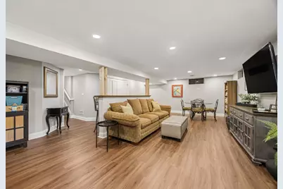 1525 W Wiesbrook Road, Wheaton, IL 60189 - Photo 21