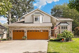 11000 Garrett Drive, Orland Park, IL 60467 - MLS# 11897418 - Coldwell Banker