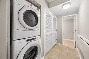 331 S Ridgeland Ave, Oak Park, IL 60304 - Photo 13
