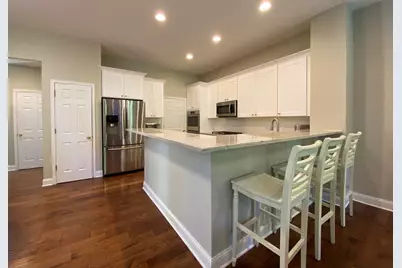 2428 Ridgewood Court, Aurora, IL 60502 - Photo 9