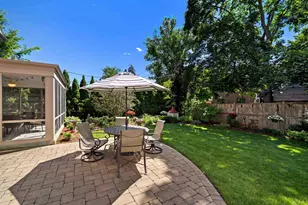 9530 Harding Ave, Evanston, IL 60203 - Photo 49