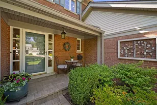 9530 Harding Ave, Evanston, IL 60203 - Photo 3