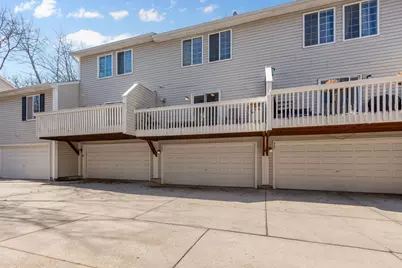 329 W Whispering Oaks Lane #329, Round Lake, IL 60073 - Photo 17