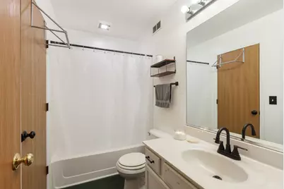 329 W Whispering Oaks Lane #329, Round Lake, IL 60073 - Photo 13