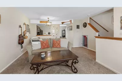 329 W Whispering Oaks Lane #329, Round Lake, IL 60073 - Photo 5