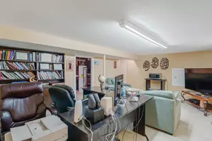 4832 W 107th St, Oak Lawn, IL 60453 - Photo 23