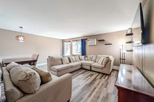 1121 W Ogden Ave, Naperville, IL 60563 - Photo 27