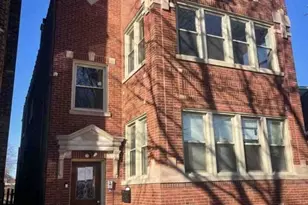 7420 S Bennett Ave, Chicago, IL 60649 - Photo 3