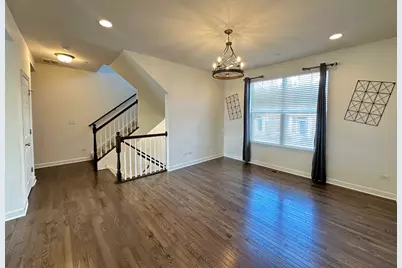 1423 N Charles Avenue, Naperville, IL 60563 - Photo 3