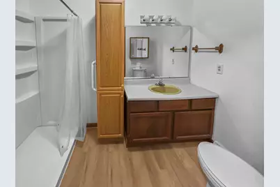 609 E Porter Avenue, Watseka, IL 60970 - Photo 9