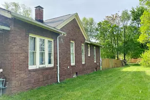 657 W Wood St, Decatur, IL 62522 - Photo 21