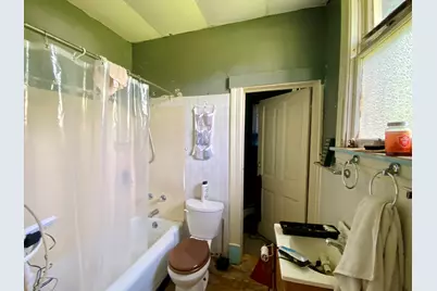 657 W Wood Street, Decatur, IL 62522 - Photo 19