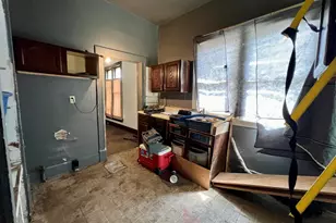 657 W Wood St, Decatur, IL 62522 - Photo 15