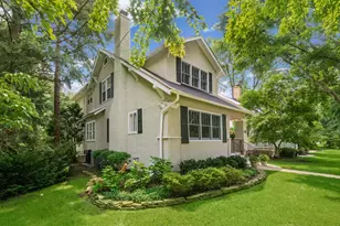 1062 Ash St, Winnetka, IL 60093 - Photo 1