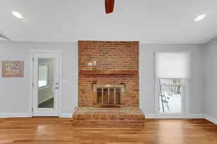 [Address not provided], Wheaton, IL 60187 - Photo 11