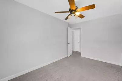 [Address not provided], Wheaton, IL 60187 - Photo 33