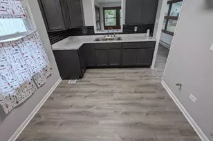 308 Minocqua St, Park Forest, IL 60466 - Photo 27