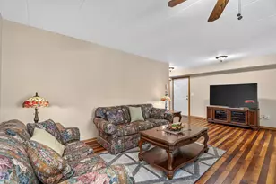 6845 Forestview Dr, Oak Forest, IL 60452 - Photo 9