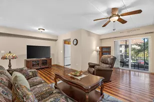 6845 Forestview Dr, Oak Forest, IL 60452 - Photo 15