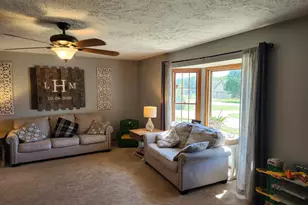 1275 Winn Rd, Sterling, IL 61081 - Photo 7