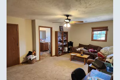 1275 Winn Road, Sterling, IL 61081 - Photo 23