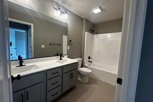 2511 Savanna Rd, Bloomington, IL 61705 - Photo 13