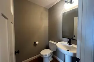 2511 Savanna Rd, Bloomington, IL 61705 - Photo 9