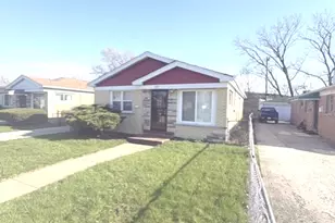 715 E 155th Ct, Phoenix, IL 60426 - Photo 1