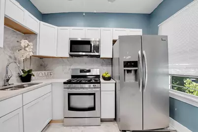 7829 S Escanaba Avenue, Chicago, IL 60649 - Photo 13