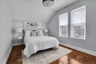 7829 S Escanaba Ave, Chicago, IL 60649 - Photo 15