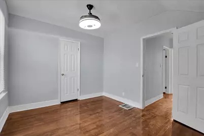 7829 S Escanaba Avenue, Chicago, IL 60649 - Photo 17