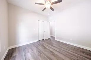 708 Justice St, Tuscola, IL 61953 - Photo 17