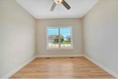 704 Justice Street, Tuscola, IL 61953 - Photo 7