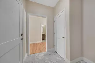 704 Justice St, Tuscola, IL 61953 - Photo 15