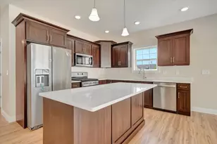 704 Justice St, Tuscola, IL 61953 - Photo 19